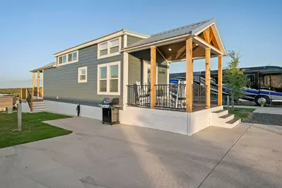 Tiny Home FF 183