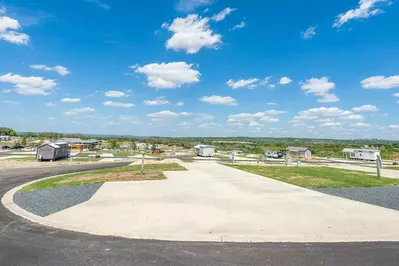 Deluxe Site FF 184