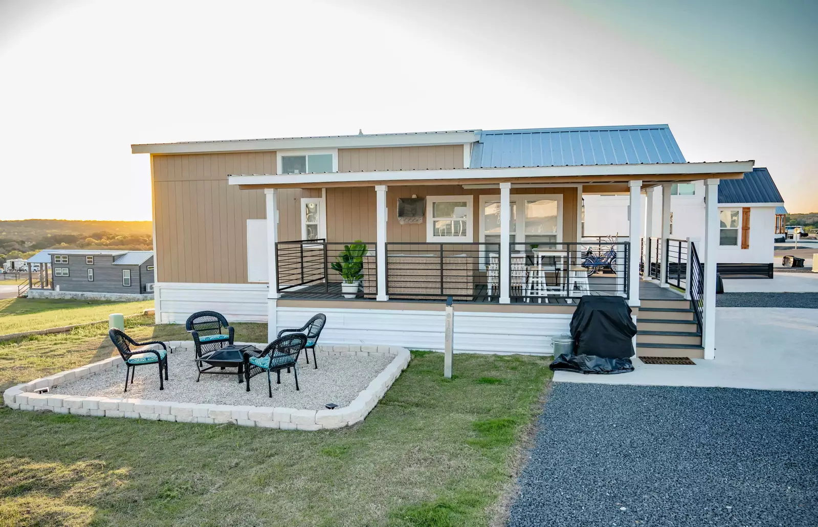 Tiny Home FF 187