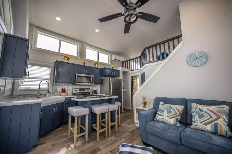Tiny Home FF 195