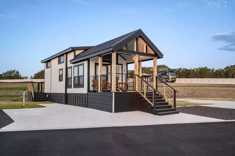 Tiny Home FF 200