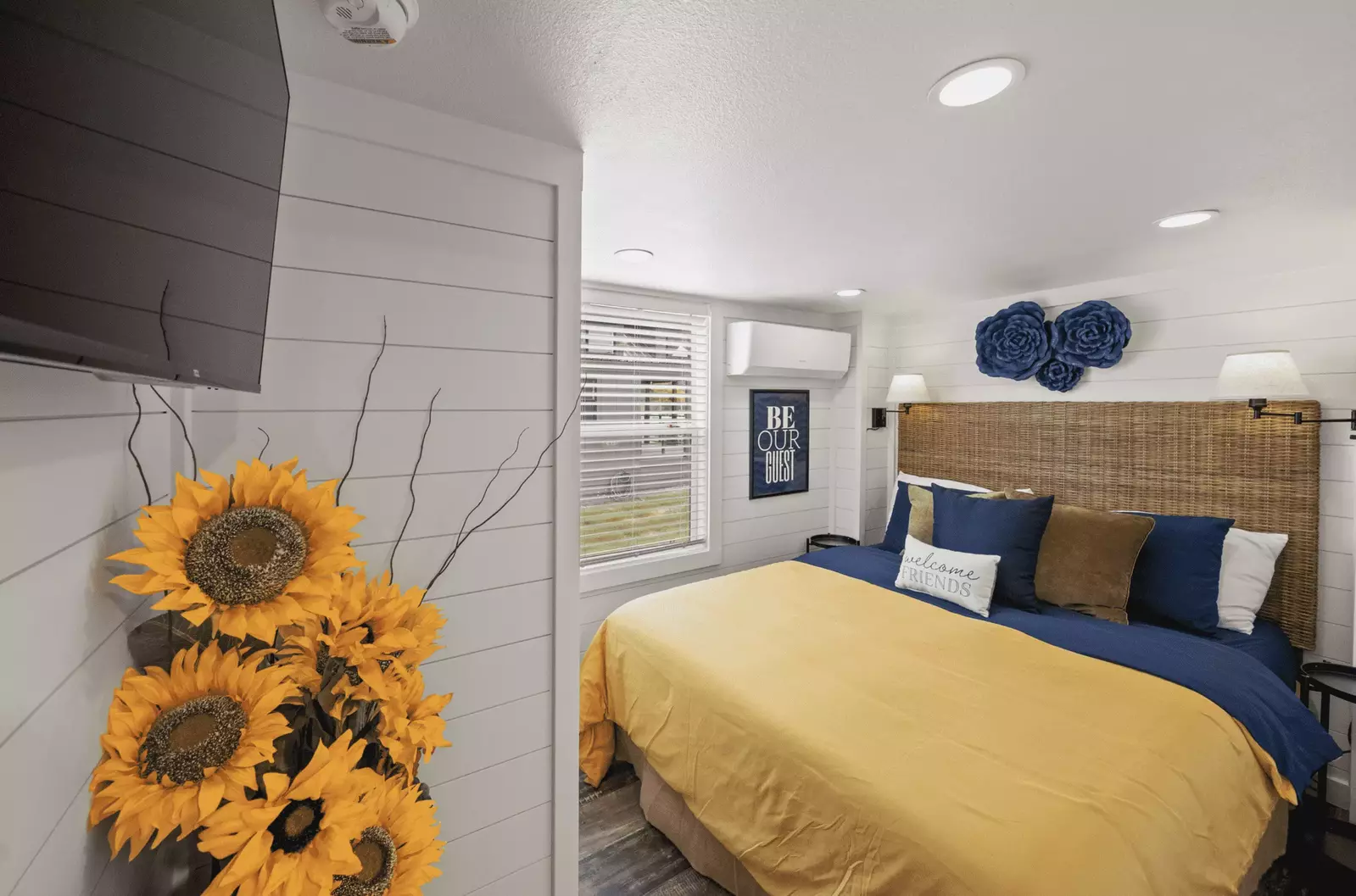Tiny Home FF 153