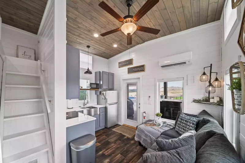 Tiny Home FF 105