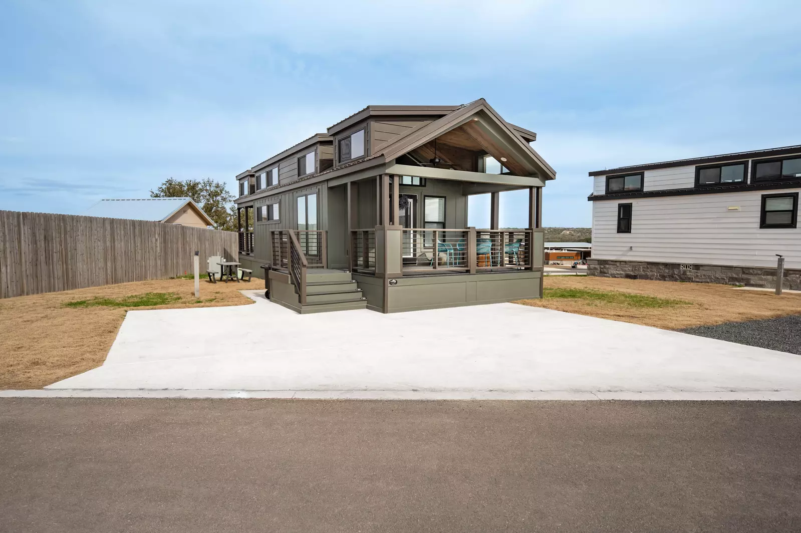 Tiny Home FF 193