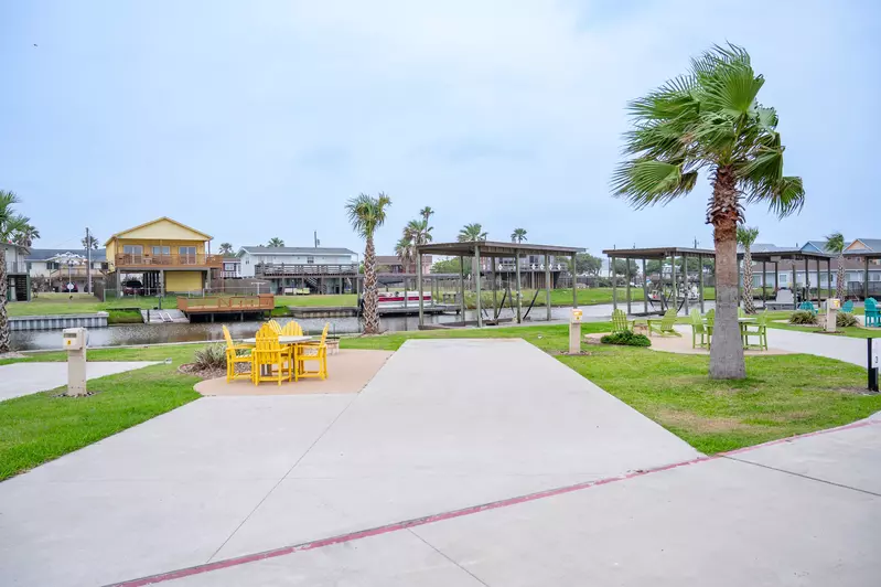 Executive Montego Cove - 4