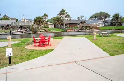 Executive Montego Cove - 13