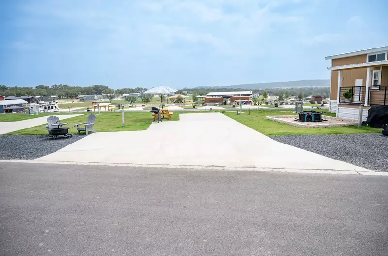 Deluxe Site FF 188