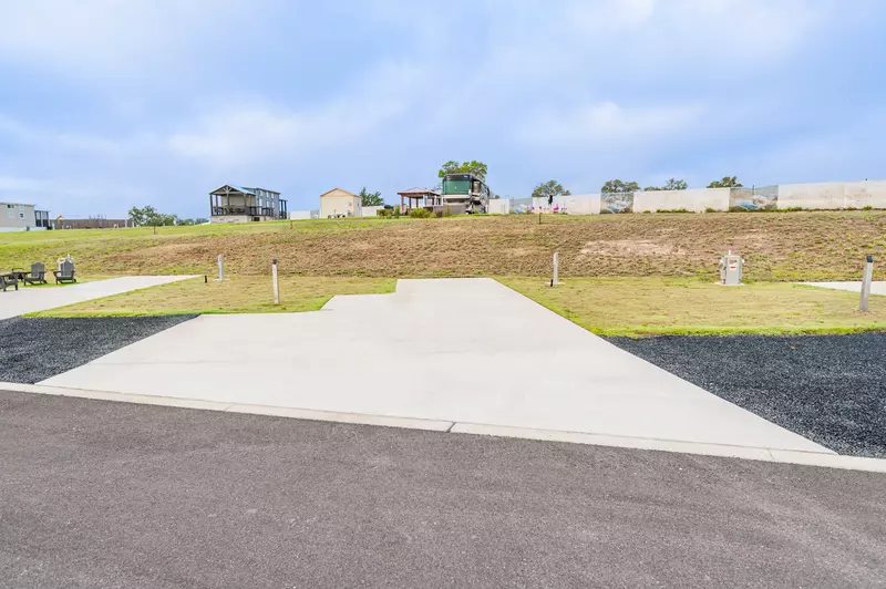 Deluxe Site FF 197