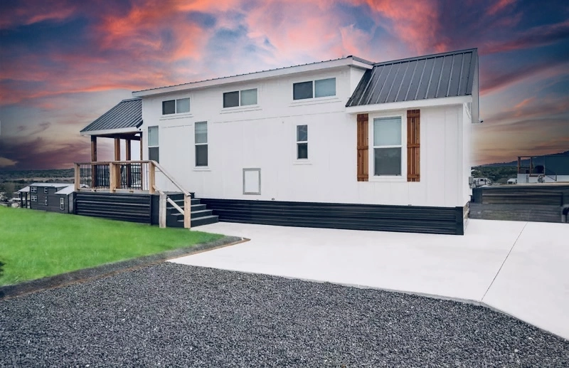 Tiny Home FF 186